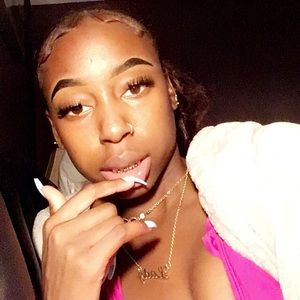 Meet your Posher, Gabby